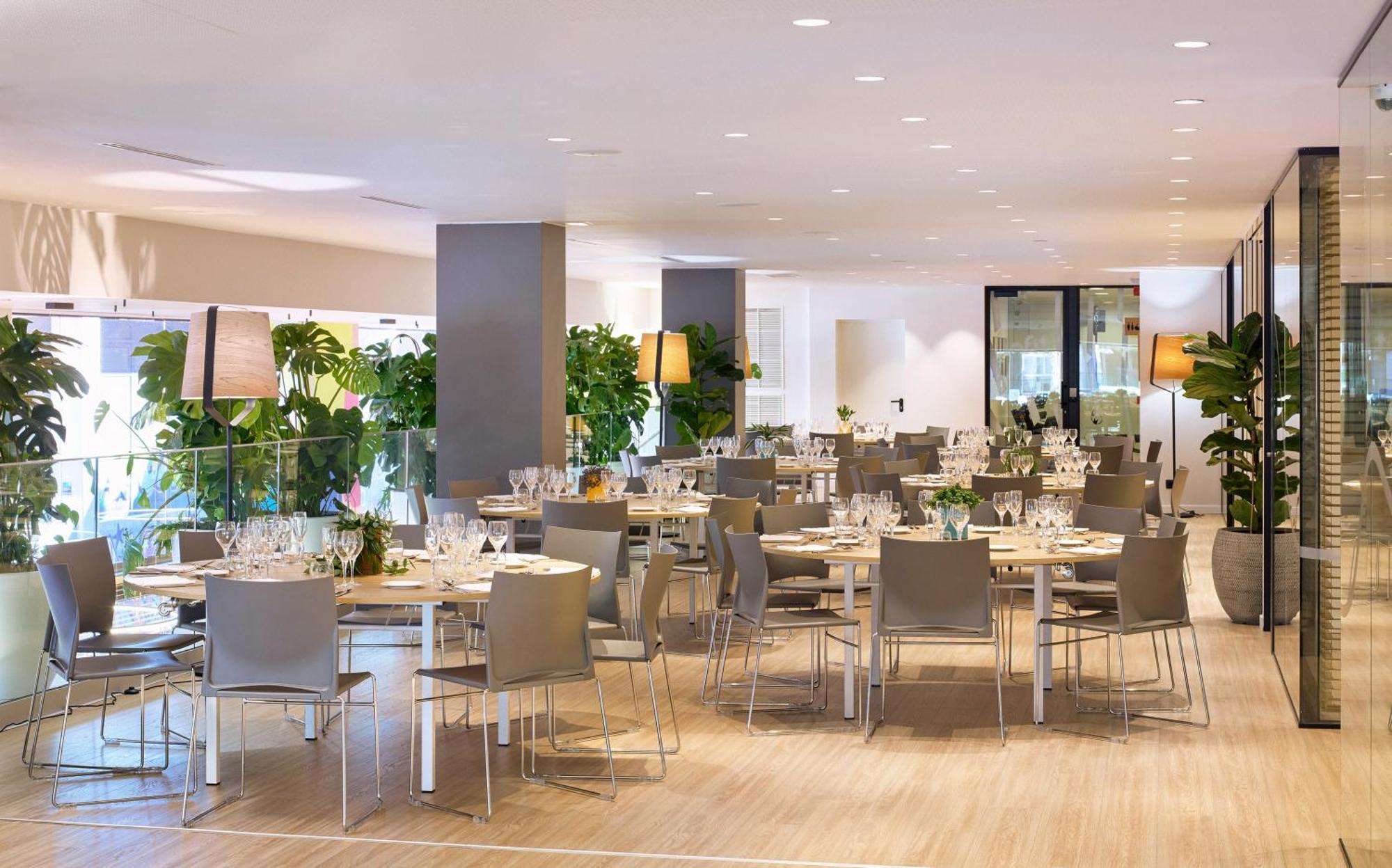 Apolo, Affiliated By Meliá 4* Barcellona