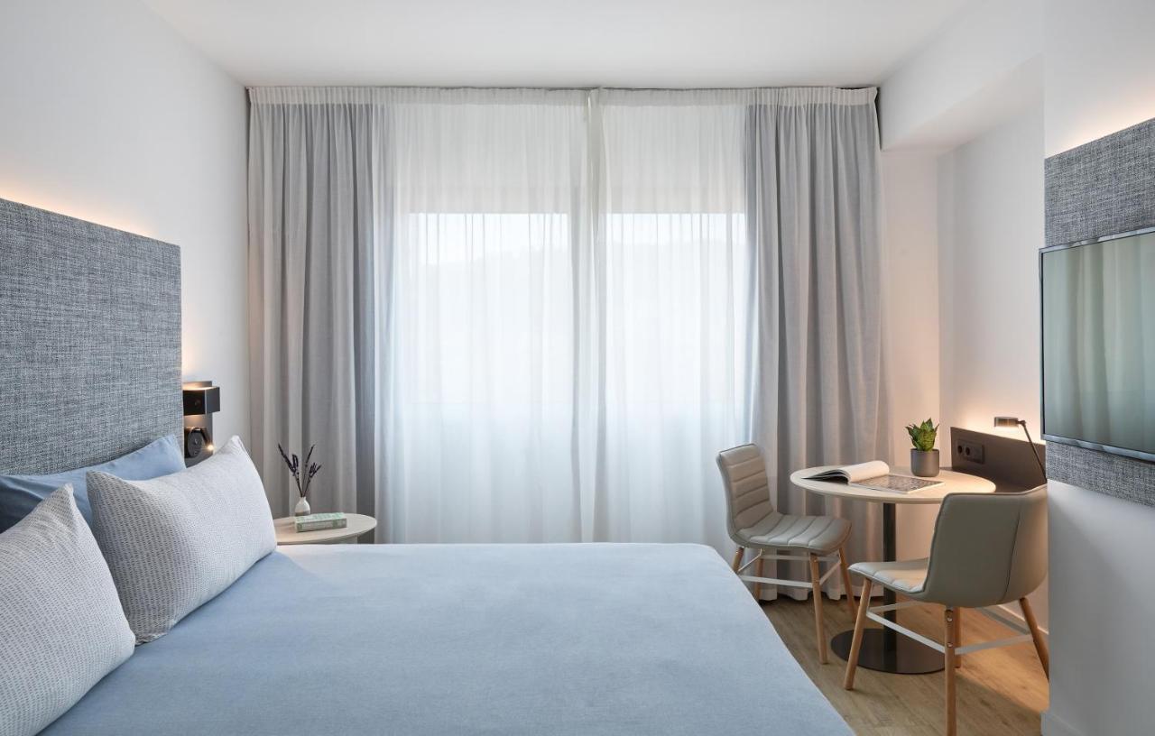 Hotel Tryp Apolo 4*