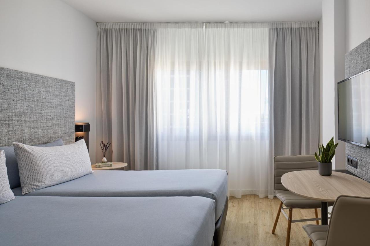 Tryp Apolo 4*