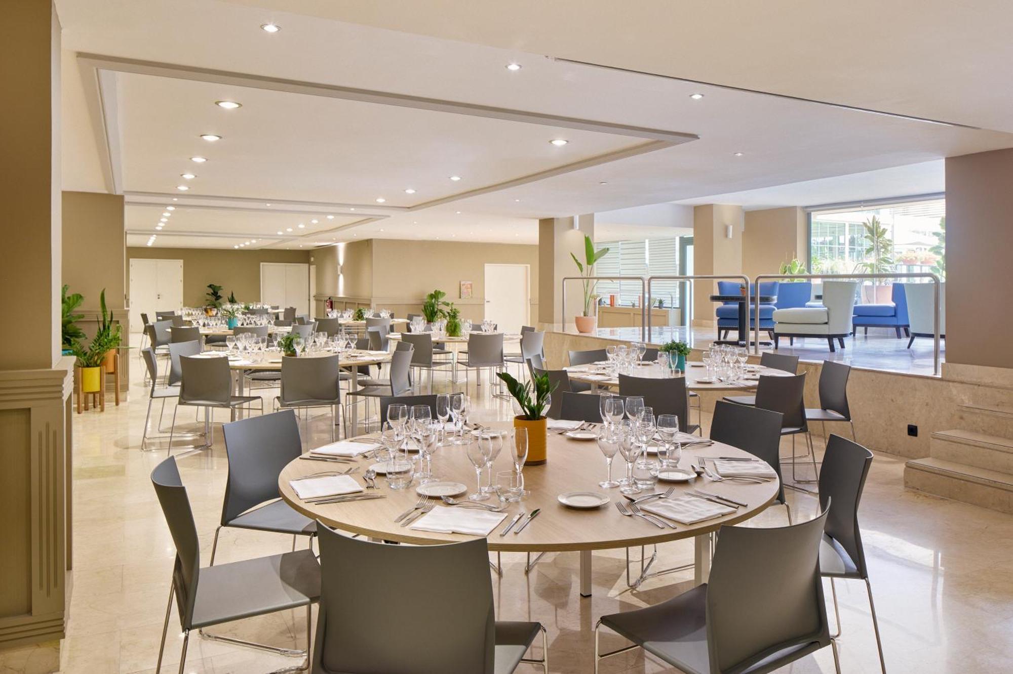 Tryp Apolo 4*