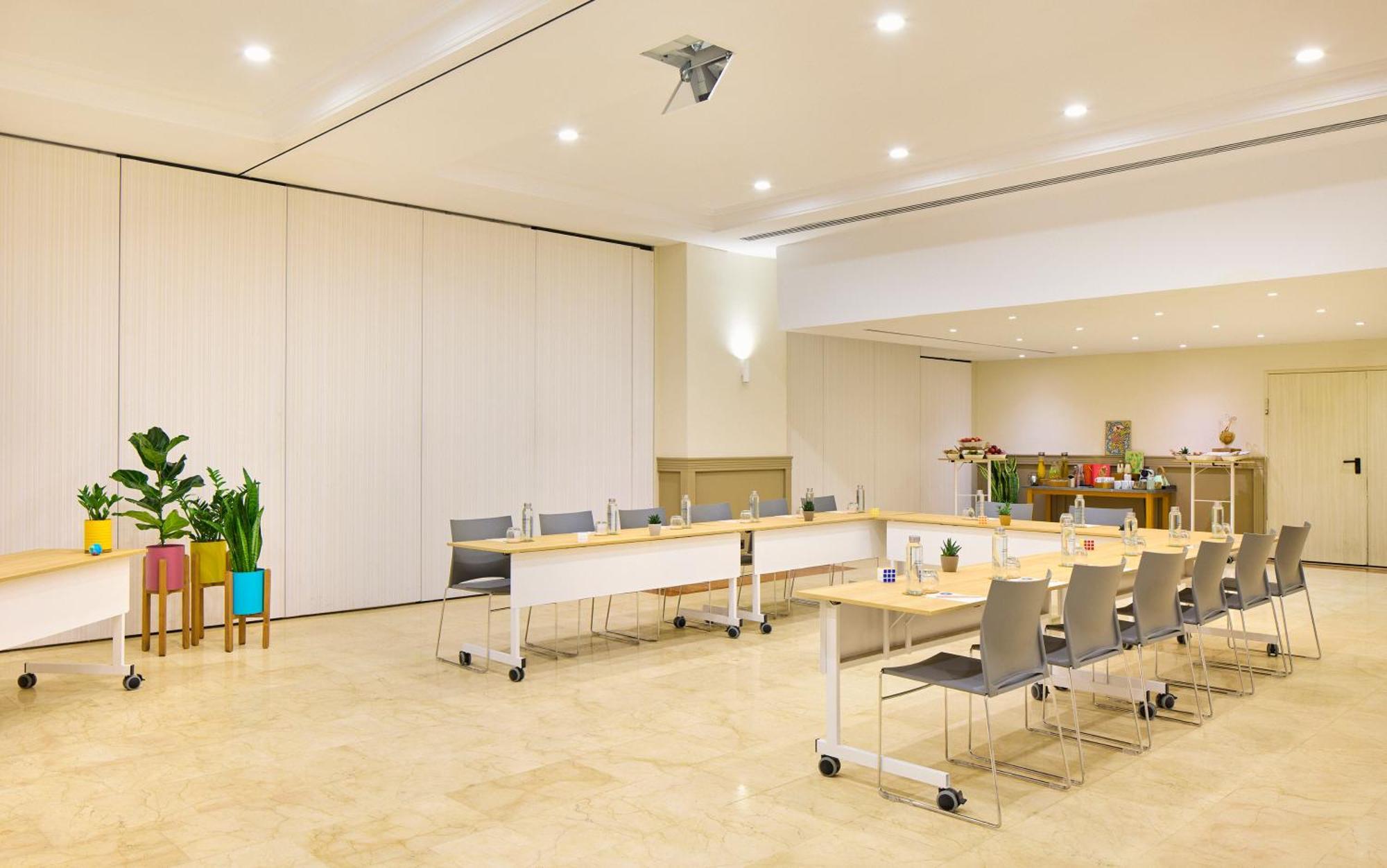 Apolo, Affiliated By Meliá 4* Barcelona